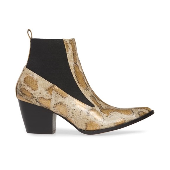 NWT-Coconuts by Matisse Snake-Print Bootie - Picture 7 of 10